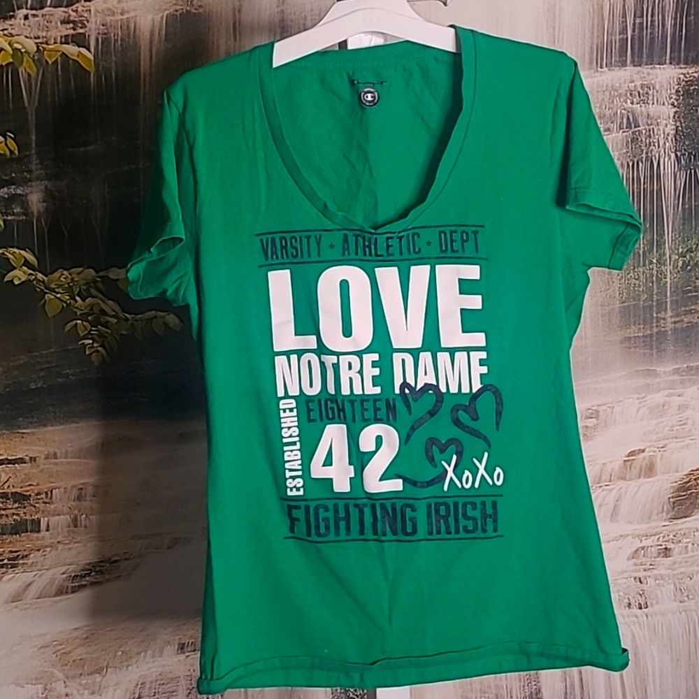 Authentic Champion Notre Dame Irish Womens Large Green Tshirt